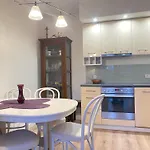 Aba Z Parkingiem Apartmán *