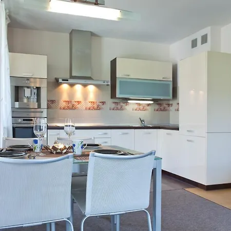 Aba Z Parkingiem Lägenhet