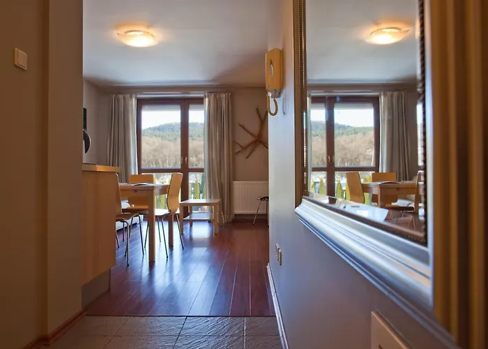 Aba Z Parkingiem Apartmán *